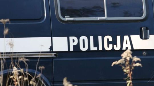 Złodziej wdrapał się na słup i... utknął