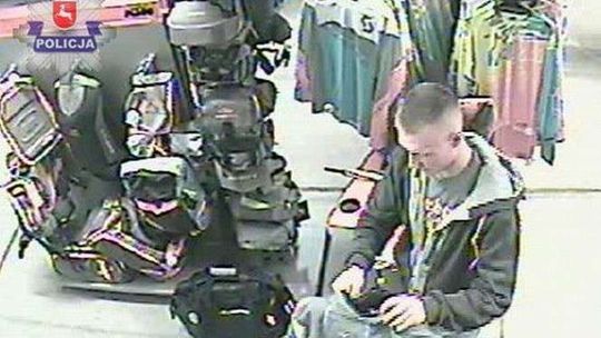 Złodziej wyszedł z drogą kurtką