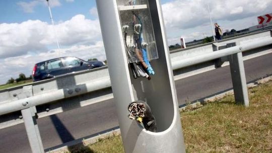 Złodzieje zgasili. Miasto włączy oświetlenie