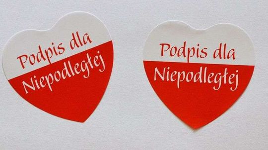 Złóż podpis "dla Niepodległej". Nagrodą za udział w akcji będą biało-czerwone serduszka