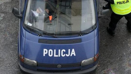 Zmarł, bo żona przywiązała go sznurkiem za szyję do kaloryfera?