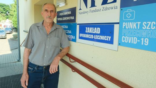 Zmarł w samochodzie kolegi. Sprawdzają czy medycy popełnili błąd