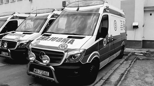 Zmarł zarażony koronawirusem ratownik medyczny z pogotowia w Radomiu