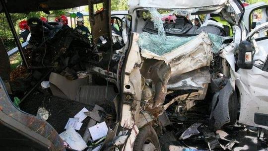 Zmarła ósma ofiara wypadku busa w Stawku