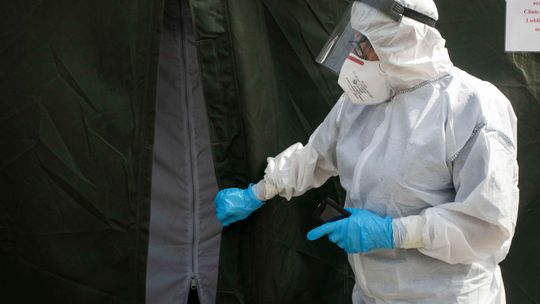 Zmarło 23 pacjentów, w tym jeden z woj. lubelskiego. Wieczorny raport o zakażeniach koronawirusem [27.04]