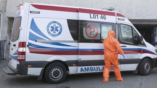 Zmarły dwie kolejne osoby zakażone koronawirusem. 91 nowych przypadków zakażenia w Polsce