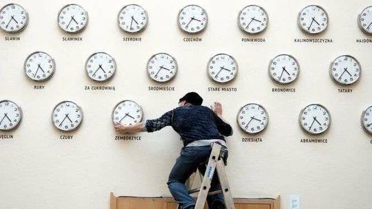 Zmiana czasu. Tej nocy pośpimy godzinę dłużej 