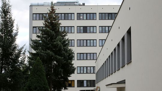 Więcej karetek, ale mniej oddziałów. Chirugia dziecięca już tylko w Lublinie