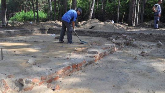 Znaleźli pozostałości komór gazowych w Sobiborze. "Odkrycie na skalę europejską"