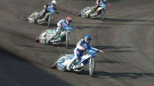 Znamy regulamin rozgrywek żużla. "Gość" jednak będzie