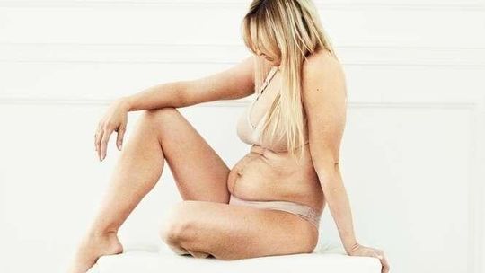 Znana trenerka fitness pokazała ciało po ciąży: "Są na świecie ważniejsze sprawy niż idealna figura"