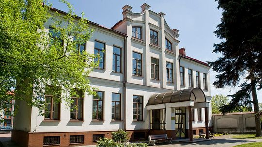  Znany salon fryzjerski musi się wynieść. Urzędnicy wolą w tym miejscu pomoc społeczną 