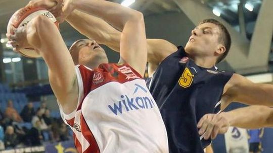 Znicz Basket Pruszków - Wikana Start Lublin 95:96, udana pogoń gości