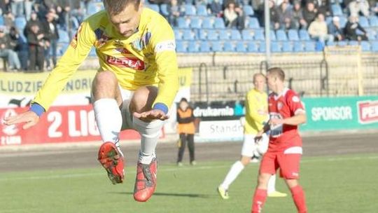 Znicz Pruszków – Motor Lublin 4:1, trzecia liga coraz bliżej