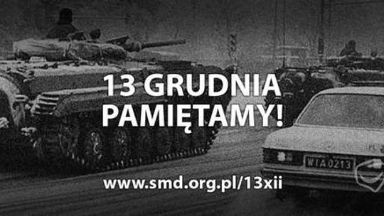 Znicze i tablica. Dla upamiętnienia ofiar stanu wojennego 