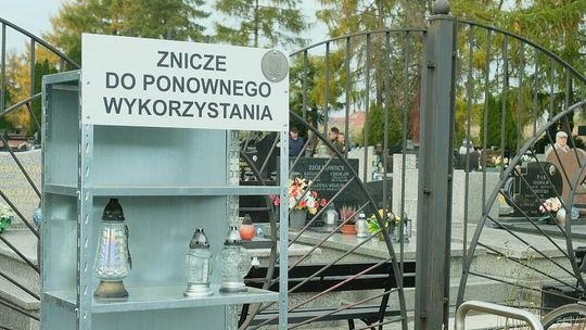 Zniczodzielnia w Świdniku. Stąd można wziąć znicz do ponownego wykorzystania