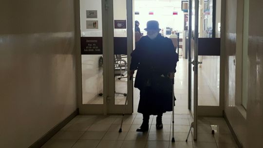 Znowu problemy z zapisami na szczepienia przeciw Covid-19. W niektórych punktach zapisy już wstrzymane