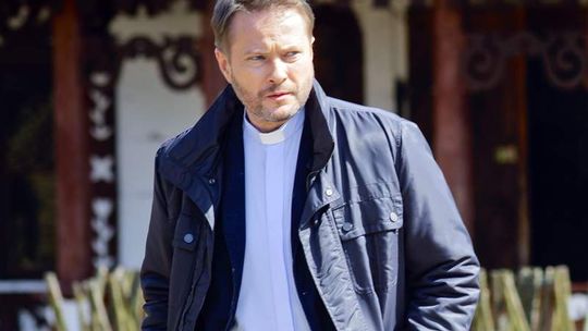Zobacz, co Artur Żmijewski robi w podlaskiej wsi (zdjęcia)