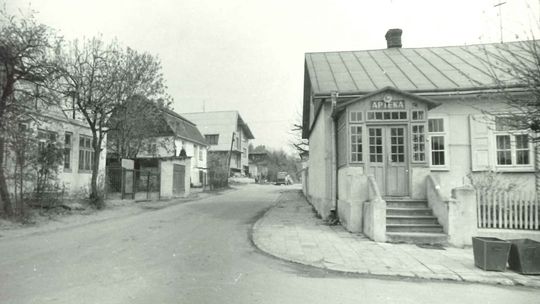 Zobacz jak wyglądała miejscowość Wysokie w 1989 roku