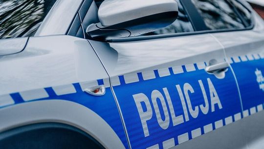 Żołnierz zatrzymał kompletnie pijanego kierowcę. Pościg zakończył się w błocie