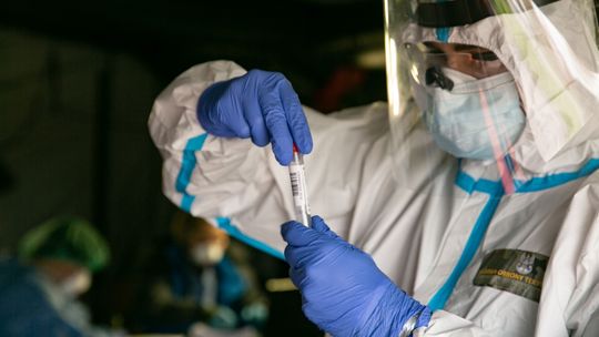 Żołnierze WOT przypilnują wolnych łóżek w szpitalach. Żeby nie było "ukrywania"