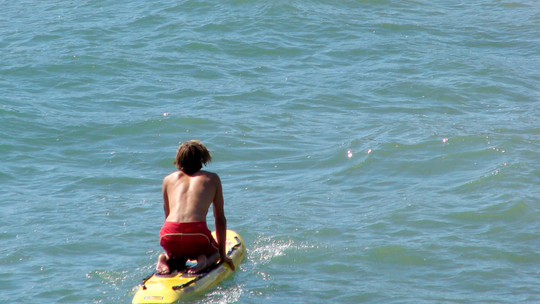 Żółtańce: Surfer uderzył głową w pomost