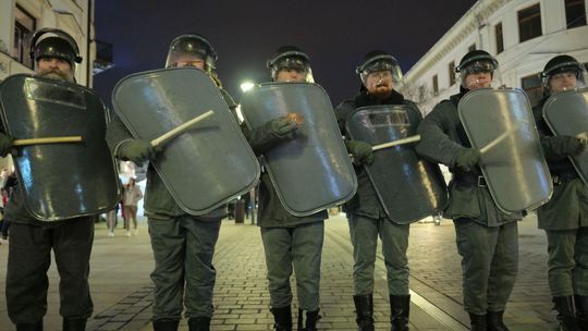 ZOMO na ulicach Lublina. Przypomnieli stan wojenny ZOMO_Lublin
