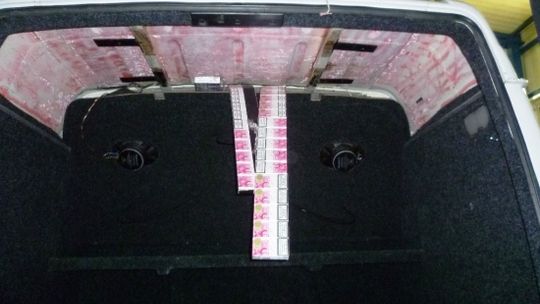 Zosin: Papierosy ukryte w dachach mercedesów