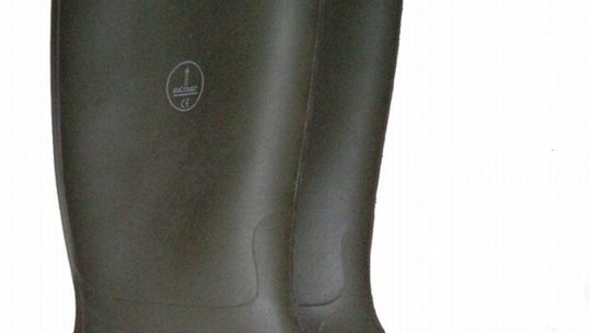 Zrabowali kurtkę \"moro” i gumowce