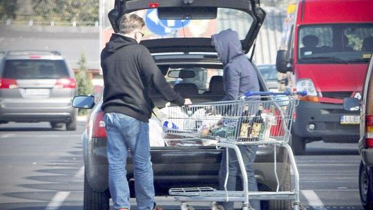 Zrób zakupy: 1 i 3 maja sklepy będą nieczynne