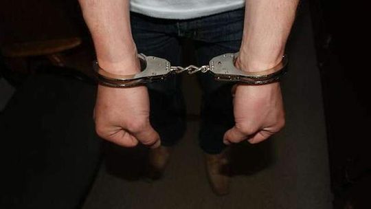 Zrujnowane wesele. Pan młody w kajdankach, żona chciała unieważnić ślub