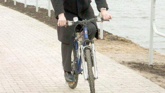 Żuk między PO i PiS. Będzie bezpartyjny blok wspierający prezydenta?