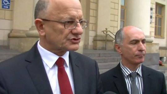 Żuk złożył pozew przeciw PiS za prywatyzację. W czwartek kolejny - za biurowiec