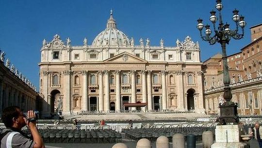 ZUS pielgrzymuje do Watykanu. Audiencja u papieża i dwie surówki