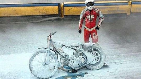 Żużel: Motocykl spłonął na treningu, pech zawodnika Speed Car Motoru Lublin