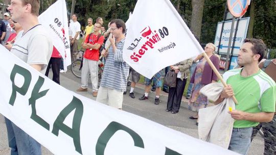 Związkowcy pikietowali przed PZL Świdnik