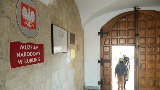 Zwiedzaj zamki królewskie za darmo