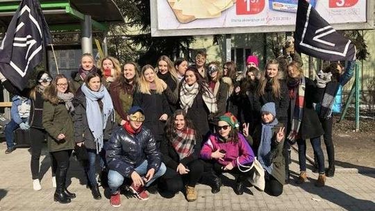 „Zwierciadła Zamoy 2018”. Zapraszali paradą i śpiewem na festiwal [zdjęcia]