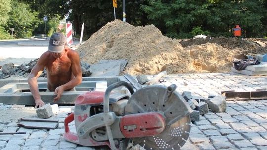 Zwierzyniec: Deptak w remoncie. Ma być gotowy w sierpniu (zdjęcia)