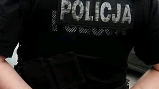 Zwłoki mężczyzny znaleziono na polu