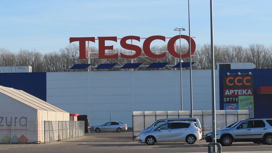 Zwolnienia grupowe w Tesco w Puławach. Jest data zamknięcia sklepu