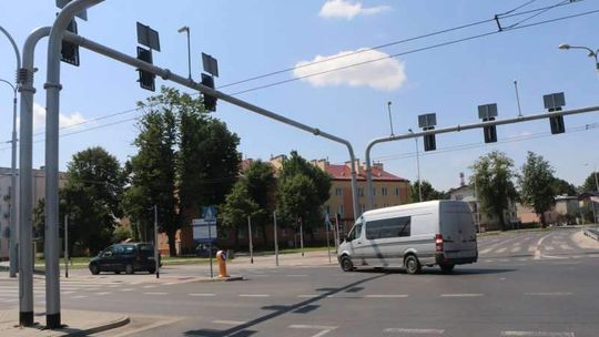 Zwykły przejazd przez tory zamiast wiaduktu. Miasto nie chce już czekać na kolej