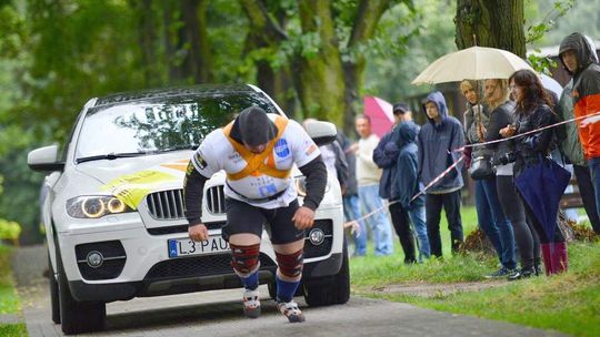 Życie po Pudzianie. Strongmani przegrali z MMA