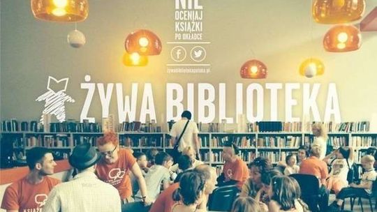 Żywa Biblioteka w Chełmie: „Nie” dla antyfaceta w szpilkach. Korwinista protestuje