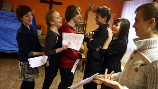 Żywe rzeźby na deptaku przypomną o Janie Pawle II