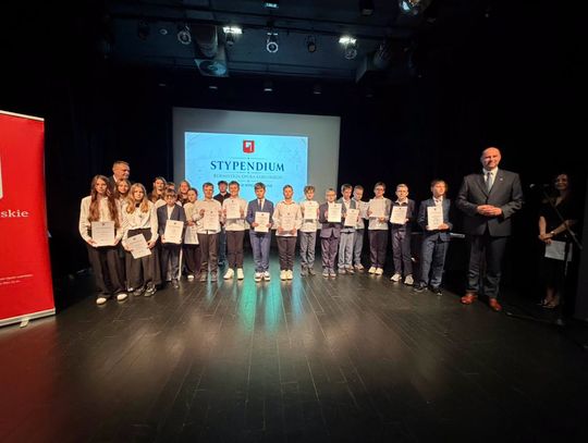 170 uczniów z gminy Opole Lubelskie otrzymało stypendia. Każdy dostał po 500 zł