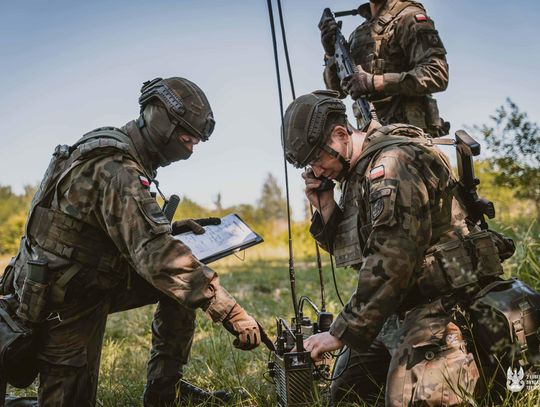 Grupa 188 ochotników rozpoczynających szkolenie wojskowe w ramach tegorocznej edycji programu „Wakacje z WOT”.