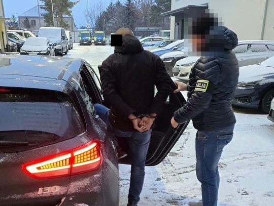 40-latek nożem i widelcem zaatakował kolegę. Trafił do aresztu 40-latek nożem i widelcem zaatakował kolegę. Trafił do aresztu