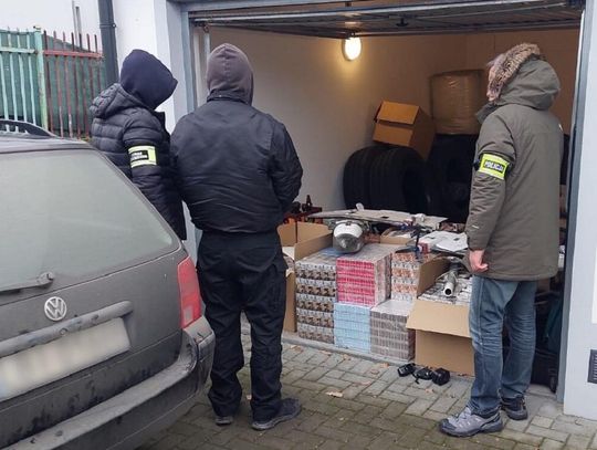 Już 50 balonów reżimu Łukaszenki. Za przemyt papierosów Polakowi grożą 3 lata więzienia Już 50 balonów reżimu Łukaszenki. Za przemyt papierosów Polakowi grożą 3 lata więzienia