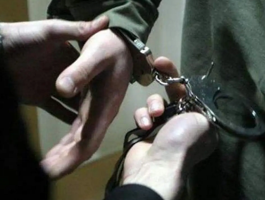 Alimenciarz rozrabiał na sorze. Idzie za kratki